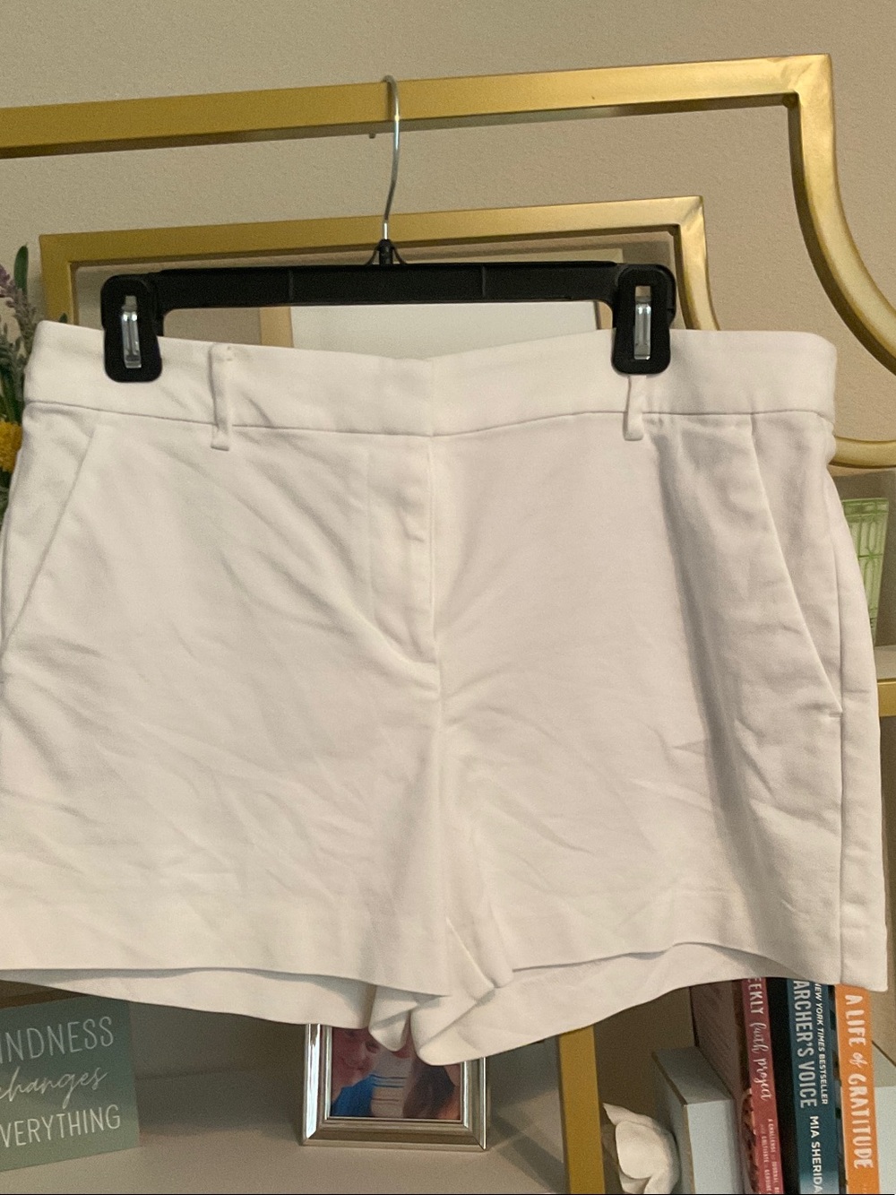 LOFT White Tailored Women's Shorts